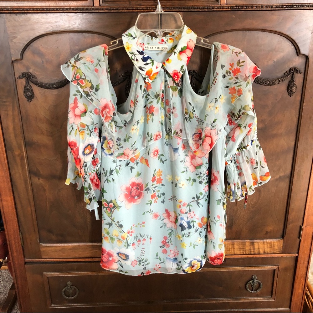 Alice + Olivia Mint Floral Cold-Shoulder Ruffle Blouse